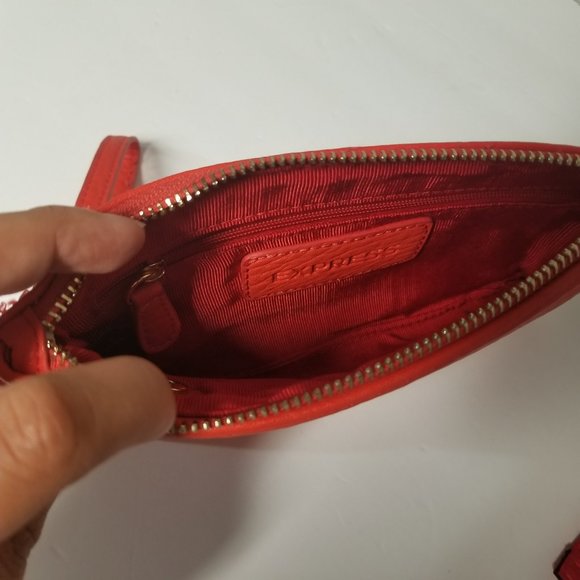 Womens Express Red Wristlet Wallet with Removable Pouch and Strap - Picture 5 of 7